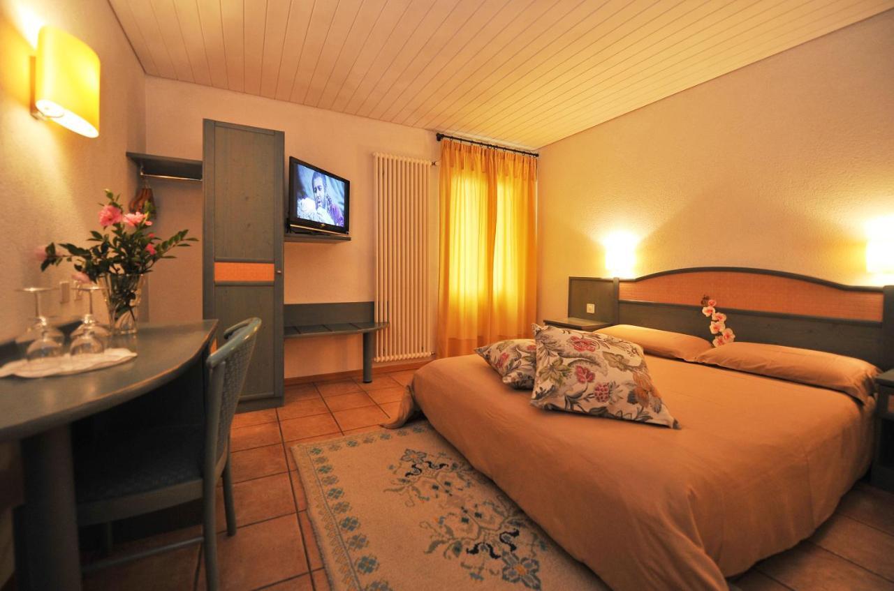 Hotel Ristorante Grotto Serta Lamone Exterior foto